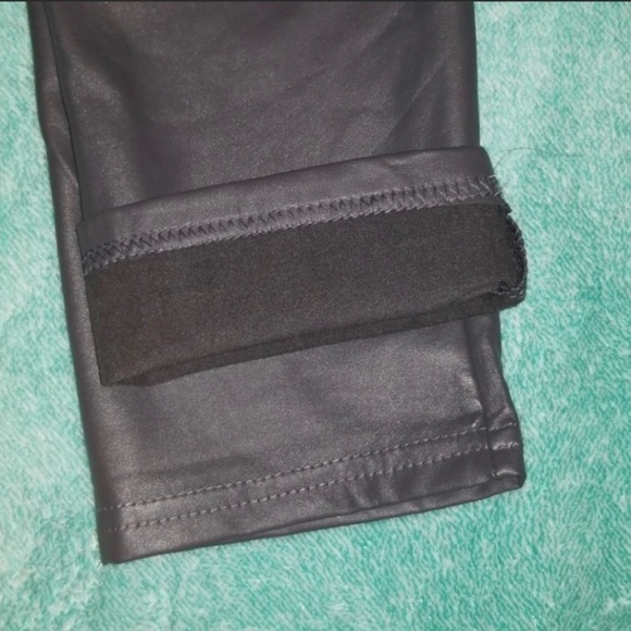 High waisted Vegan Leather Leggings Tummy Control - Picture 5 of 5